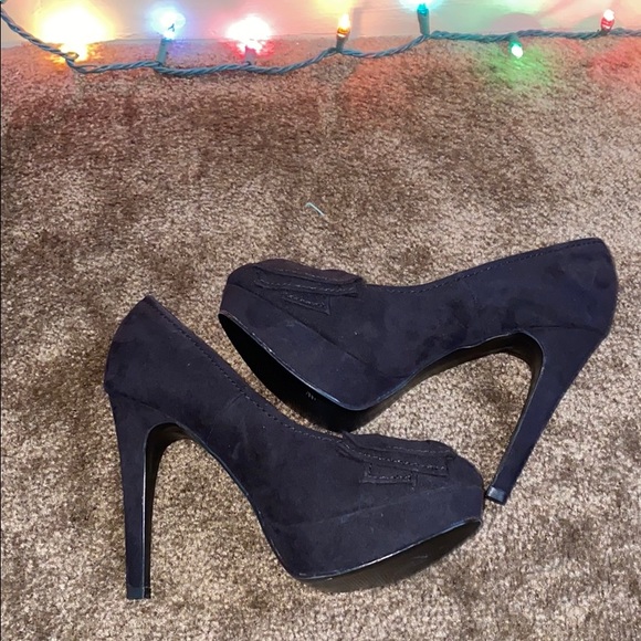 Pumps - Picture 5 of 7